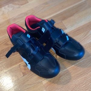 Peloton spin shoes
